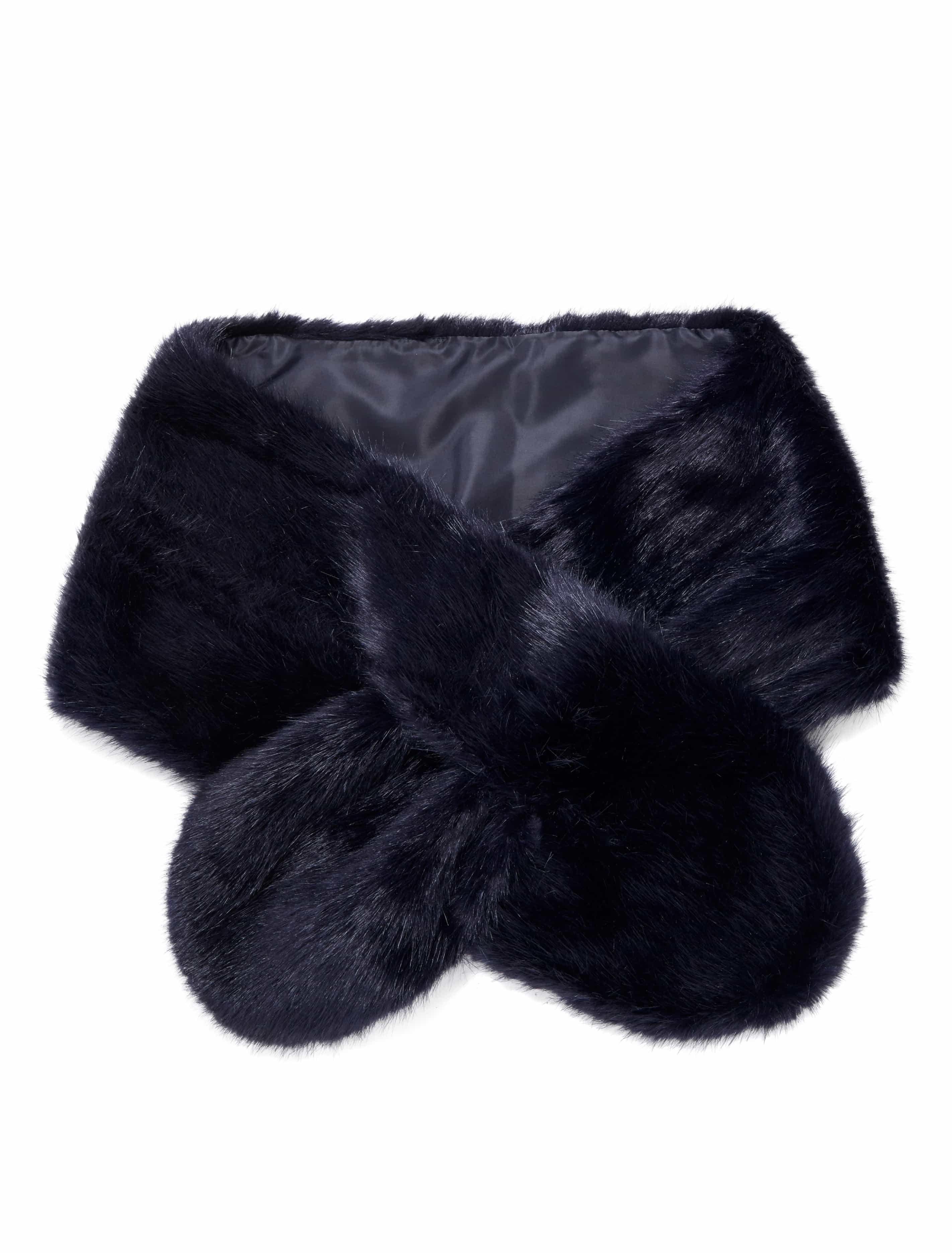 Laura Faux Fur Wrap Navy_mannequin