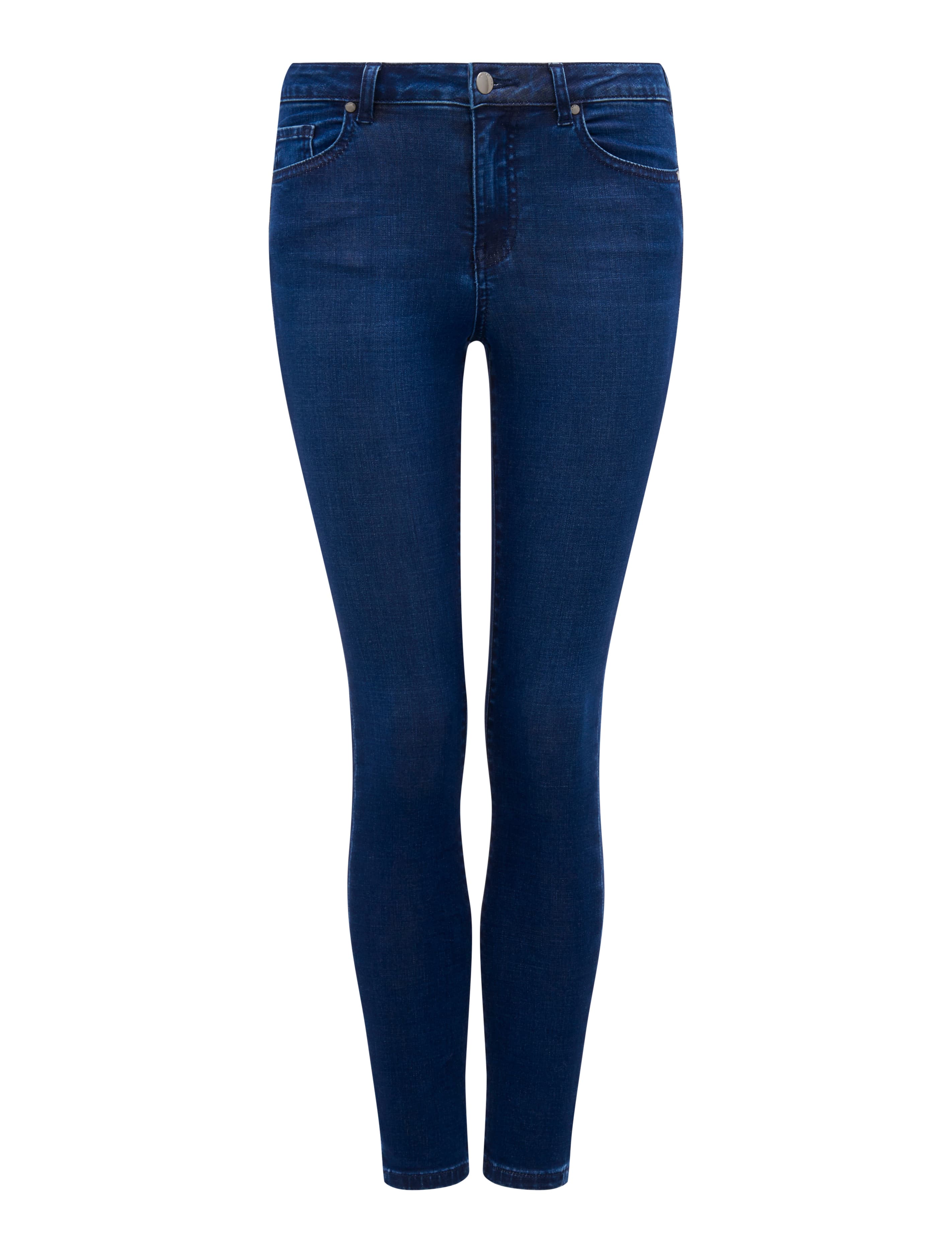 AllTerritories_Mannequin_25259101_F Mannequin