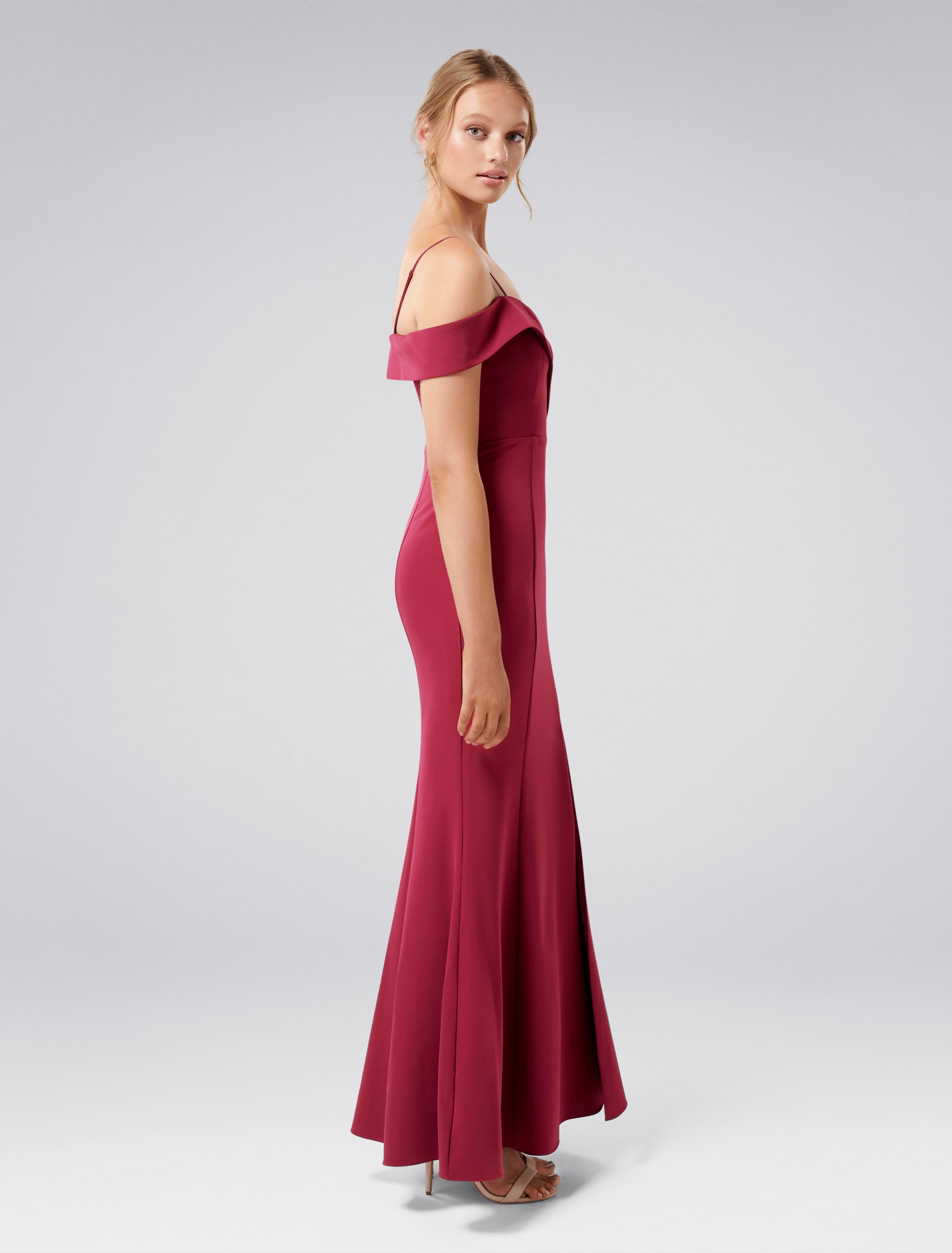 Sara Off-Shoulder Gown CA Red Plum