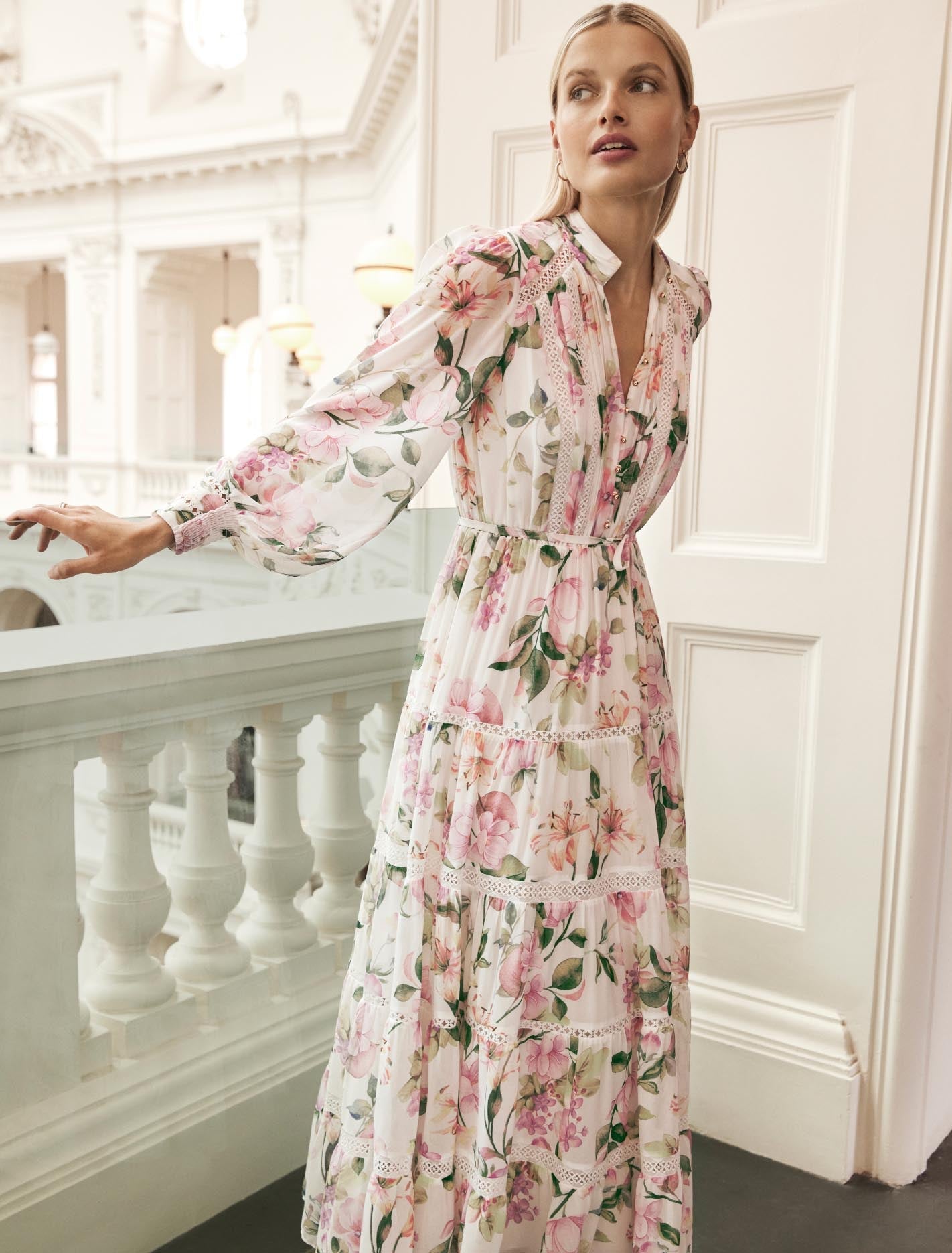 Juliette Trim Detail Midi Dress Small Holland Floral